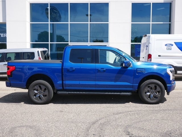 Used 2022 Ford F-150 Lightning Lariat with VIN 1FTVW1EL7NWG16053 for sale in New Brighton, Minnesota