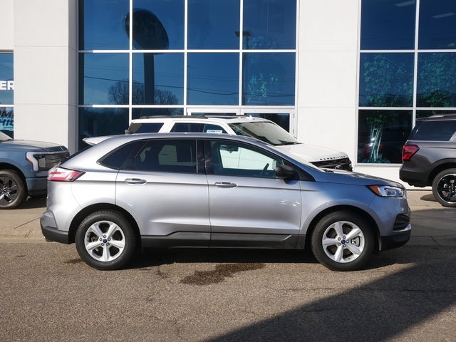 Used 2020 Ford Edge SE with VIN 2FMPK4G96LBB63318 for sale in New Brighton, Minnesota