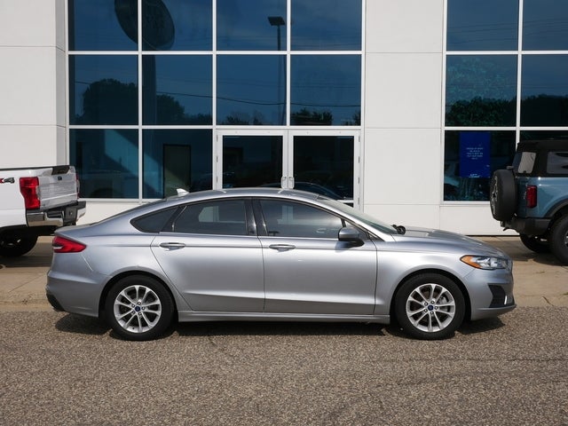 Used 2020 Ford Fusion SE with VIN 3FA6P0HD4LR165900 for sale in New Brighton, Minnesota
